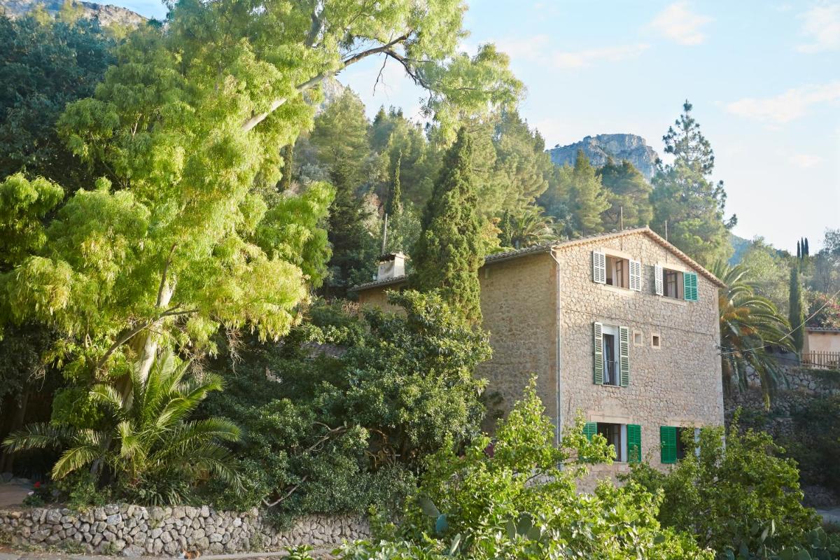 Hostal Miramar - Housity