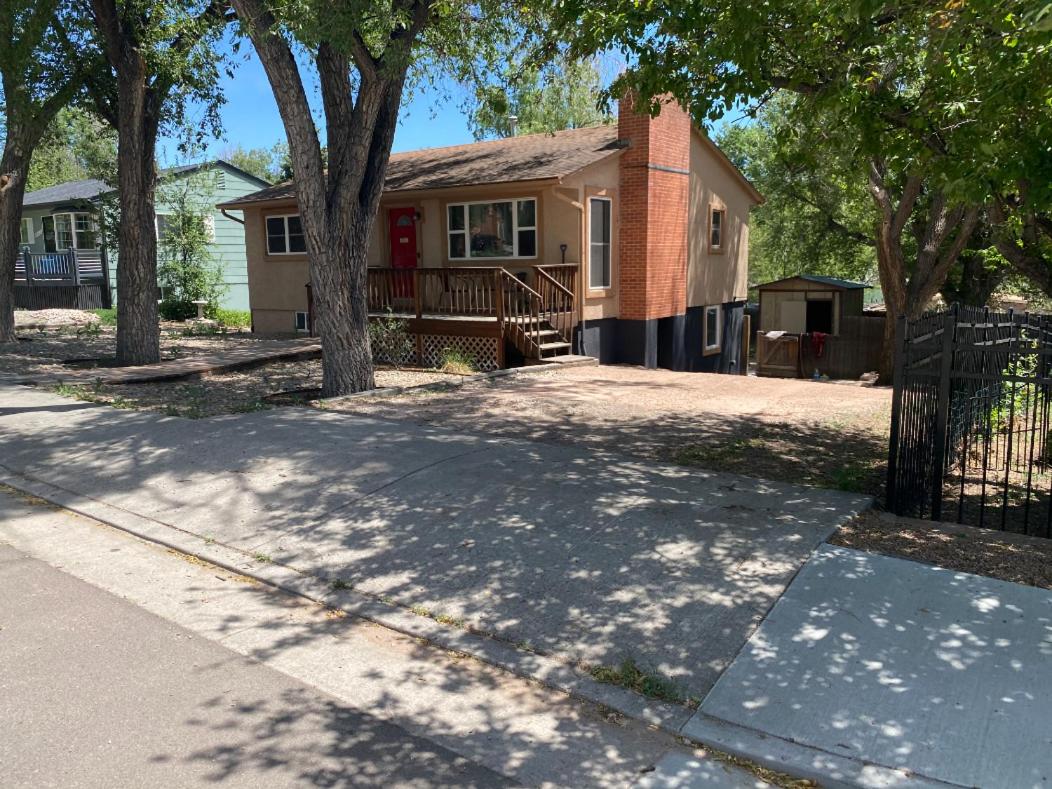 North of Sodermann Park Centrally Located 2/1 Upstairs of House - Housity