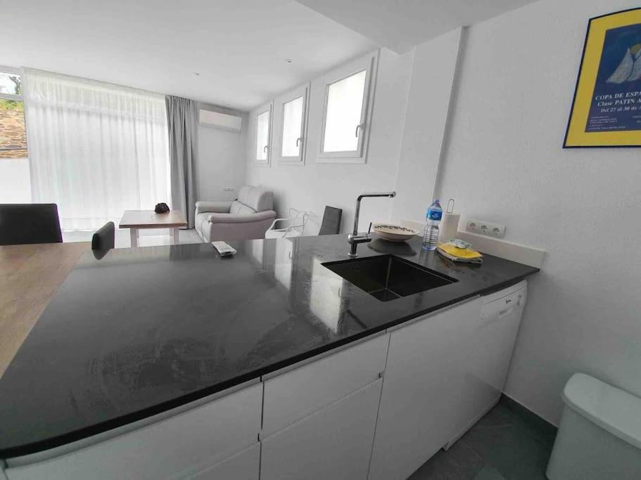 Espectacular Planta Baja con terraza y parking a 5 min de la playa - Housity