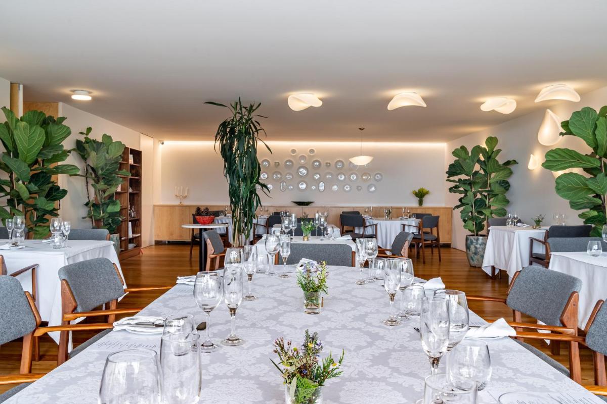 Um restaurante ou outro lugar para comer em Casas Da Lapa, Nature & Spa Hotel