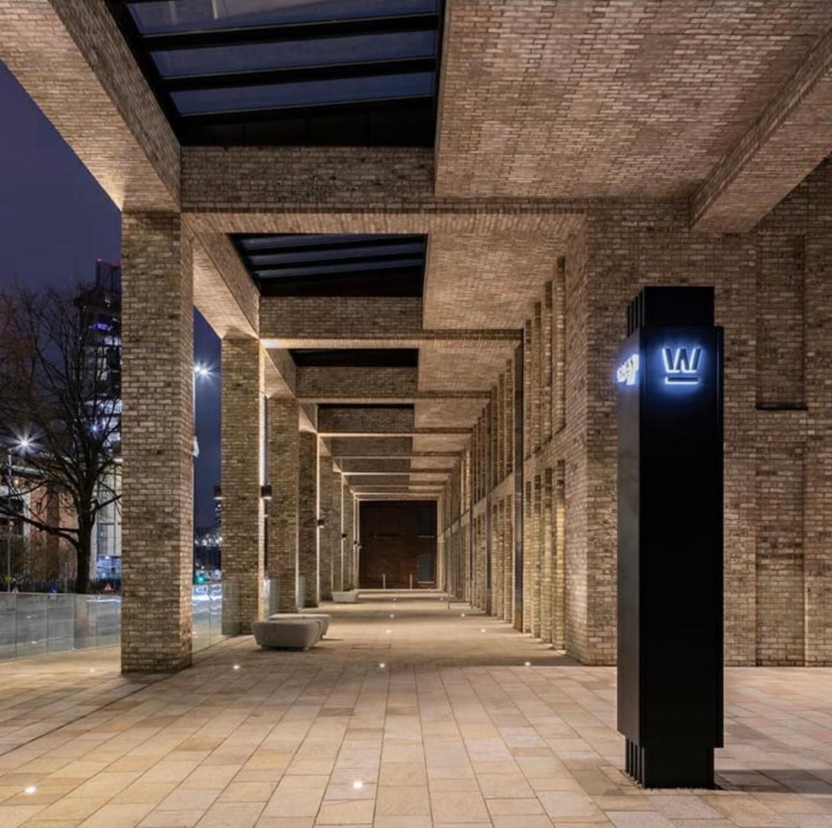 Brand New Luxury Manchester City Centre 2 Bed Apartment Skyline Views - Hizvo