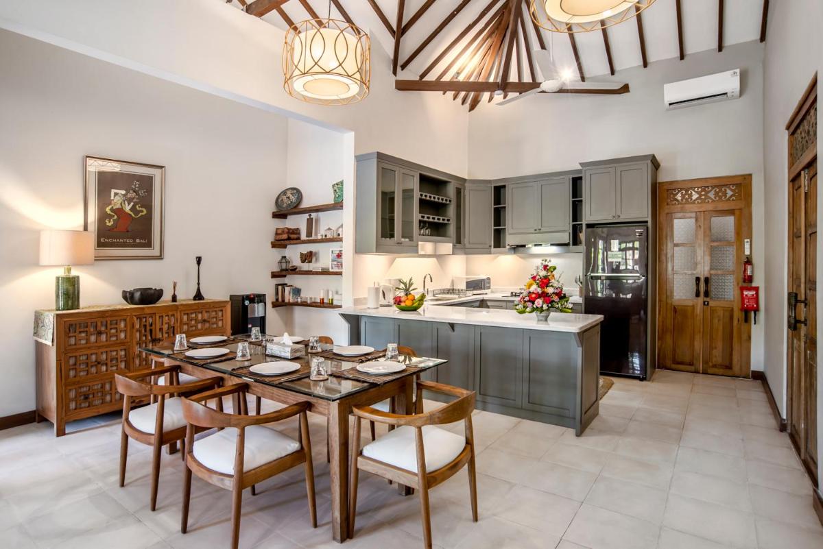 Villa Matahari Terbit - Close to the Fast Boat Dock, Sanur Beach - Housity
