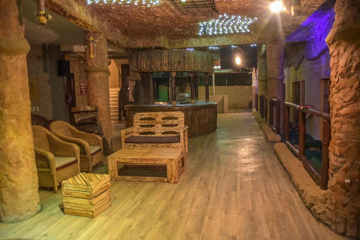 African Home Hotel - Housity