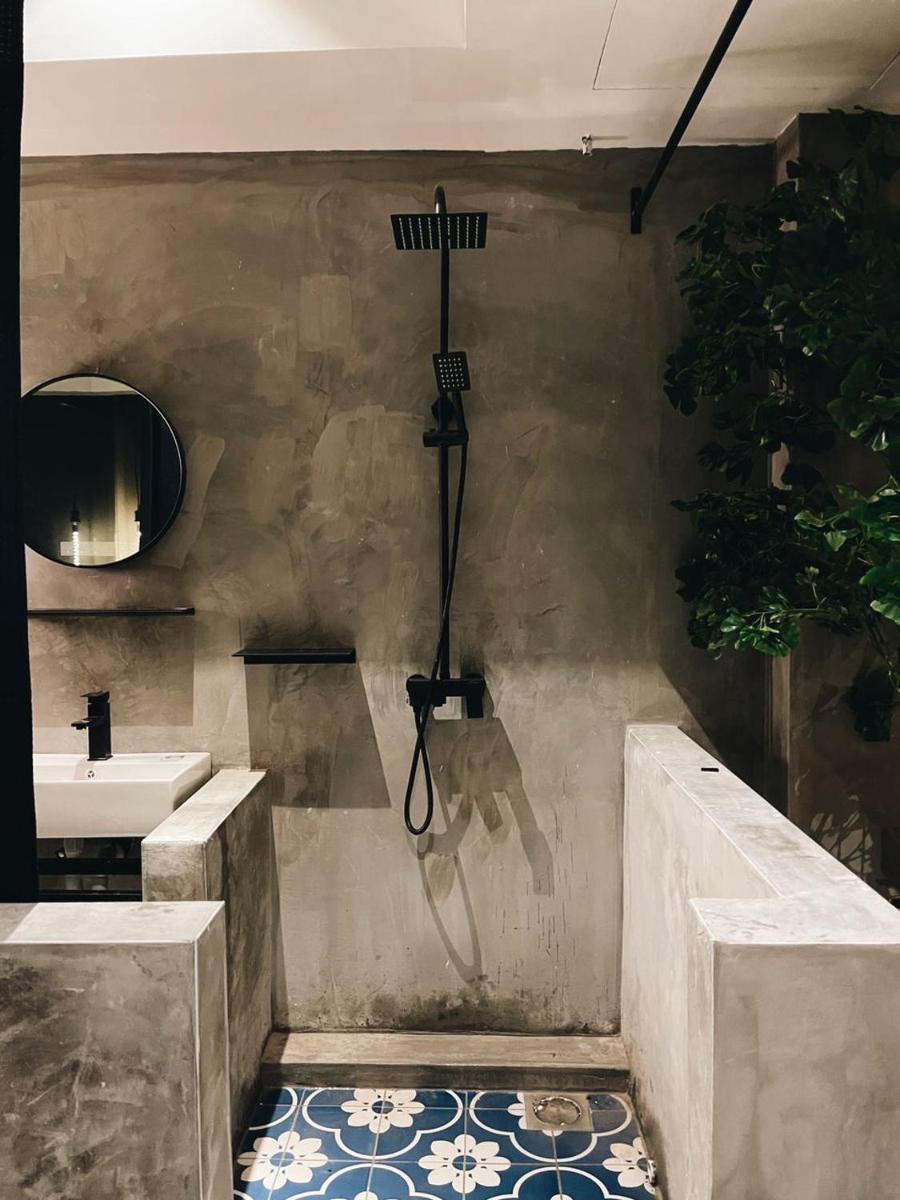 Very Hotel - Housity