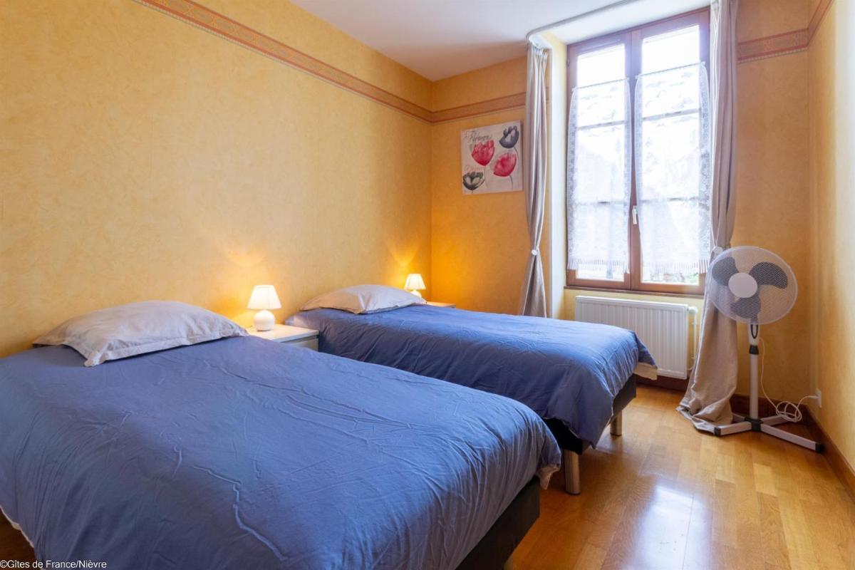 Le Papillon - Housity