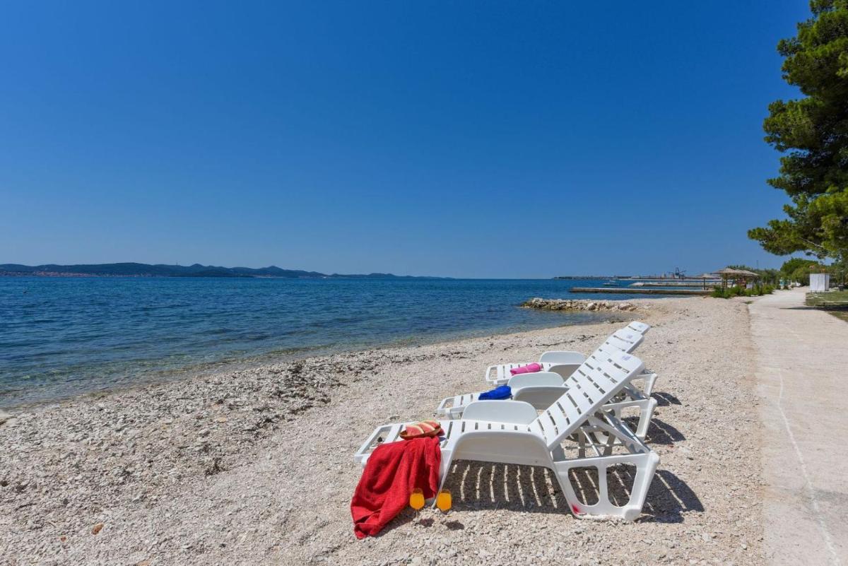 VACATION HOUSE BIBINJE ZADAR - Housity