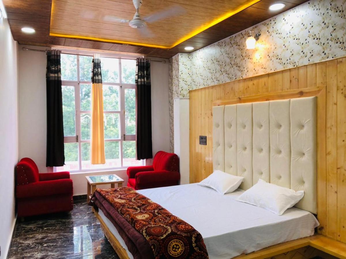 Edenroc.khajjiar - Housity
