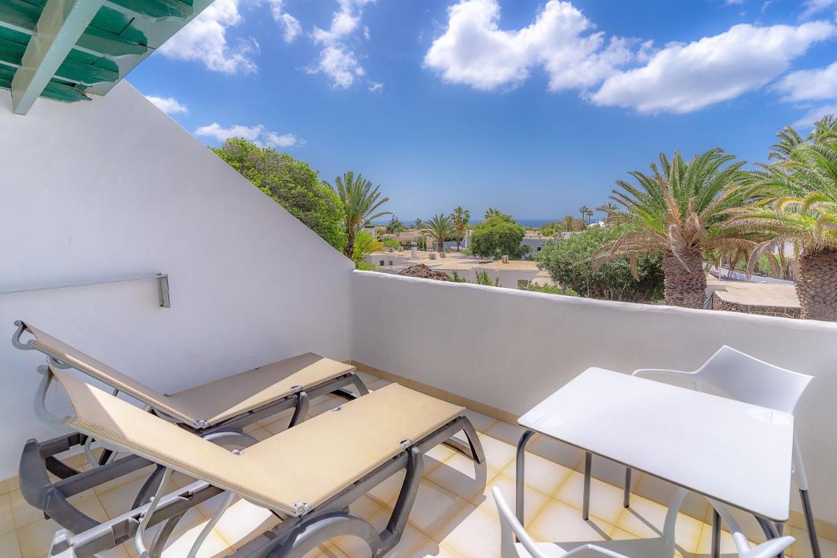 Un balcón o terraza de Casas Heddy, Well-being Resort