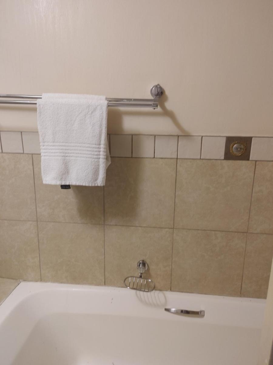 Mapungubwe hotel Room 221 - Housity