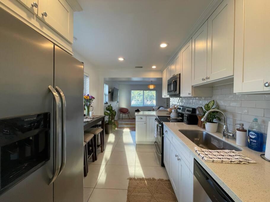 Jungle Cottage with luxury pool, hot tub and more! - Housity