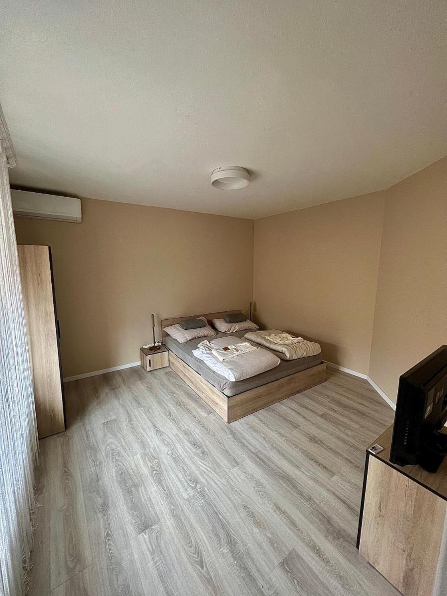 Vörösmarty Deluxe Vendégház - Housity