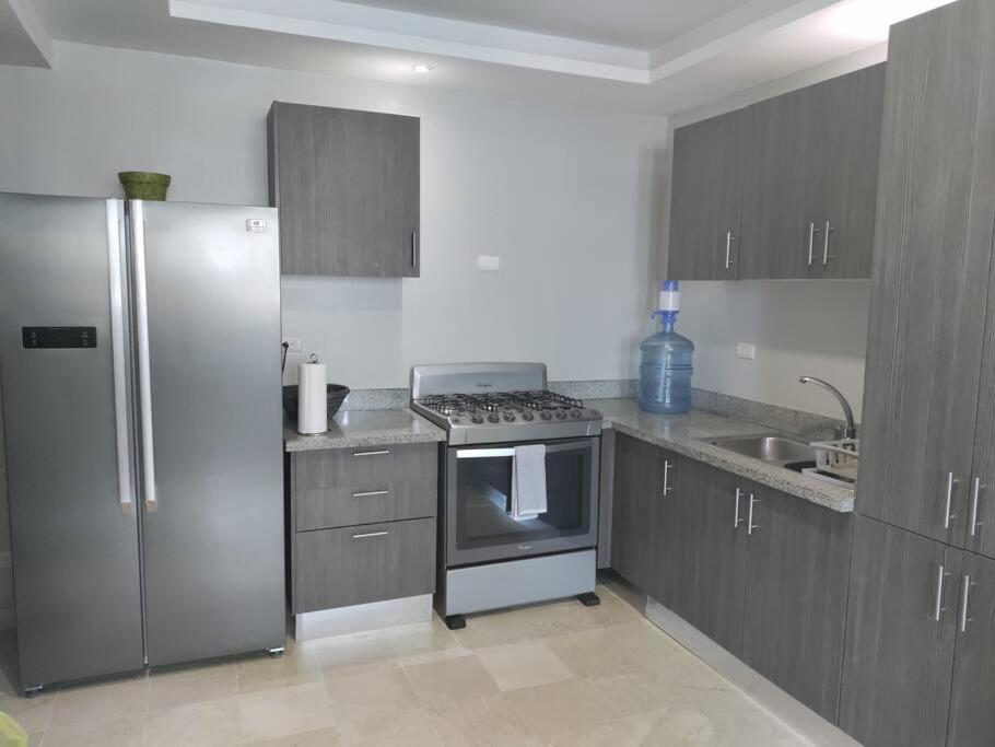 Two-Bedroom Apt Located SDQ's Upscale Neighborhood - Housity