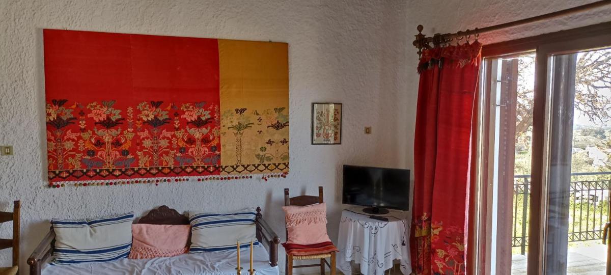 ALONI Cretan traditional house in Vamos Chania - Housity