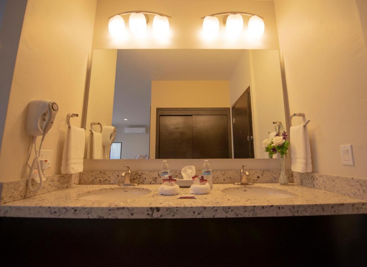 Hotel America - Housity