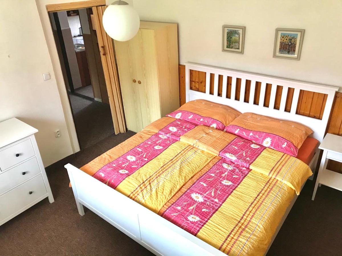 Apartmán Na Kopečku - Housity