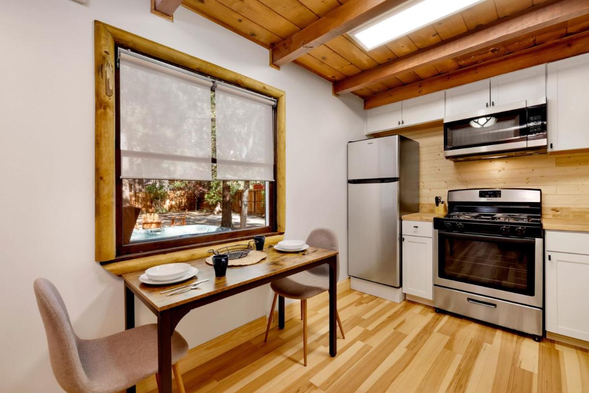 Cozy Fox #2035 by Big Bear Vacations - Housity