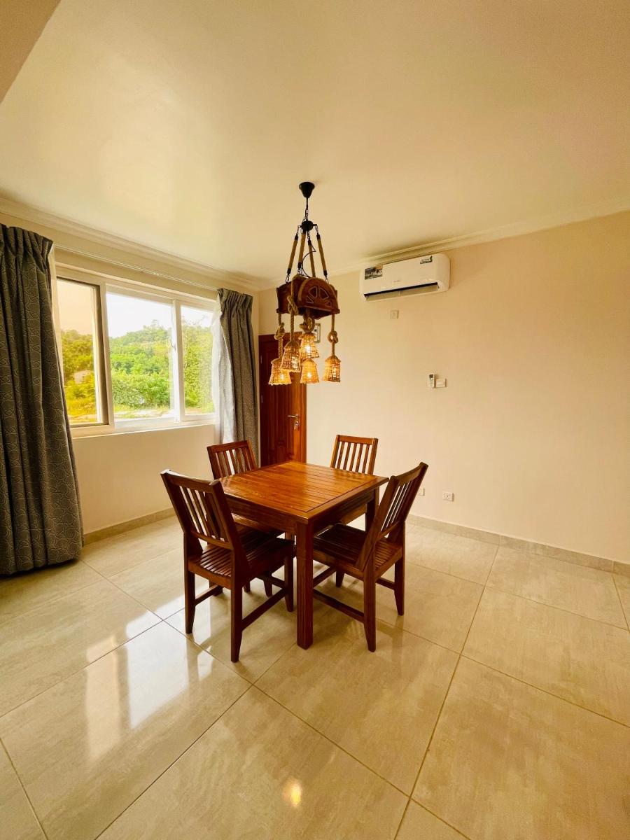 Cozy Private Apartments with beautiful view of Lake Victoria - Housity