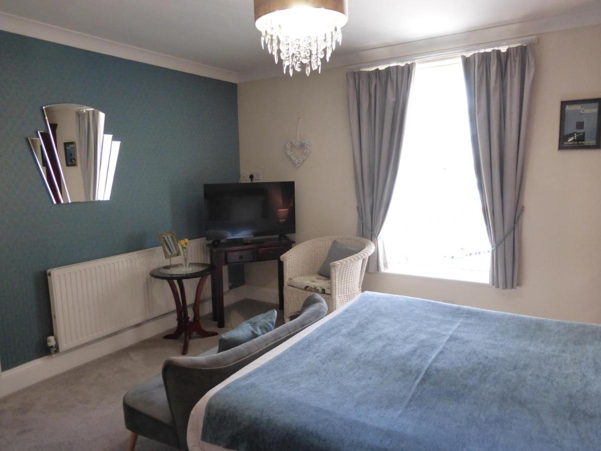Blenheim House - Housity