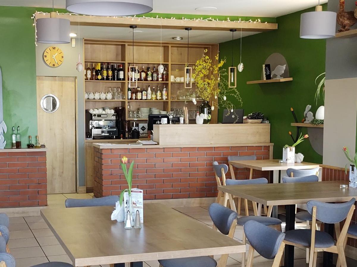 Hotel Przylesie - Housity
