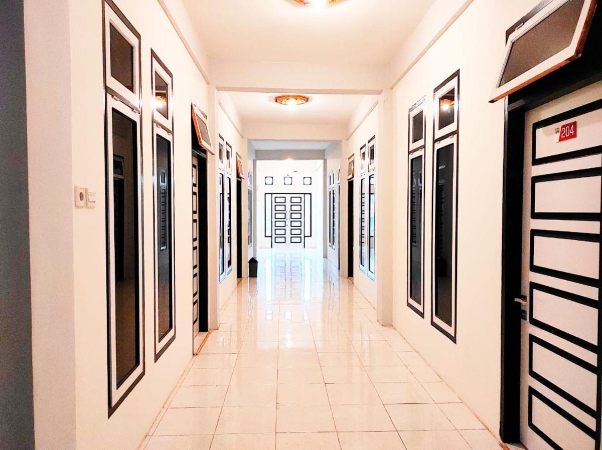 Dnaiko Syariah Hotel - Housity