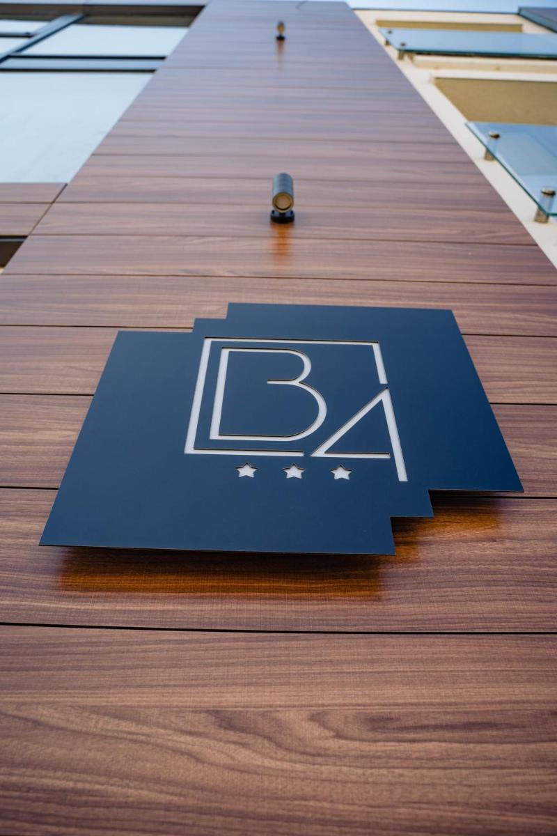 Hotel B4 - Housity