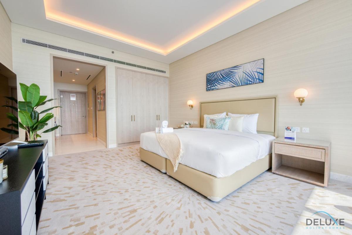 Opulent Studio at The Palm Tower Palm Jumeirah by Deluxe Holiday Homes - Housity