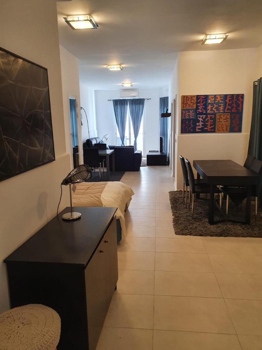 Modern Apartment in Swieqi Malta - Housity