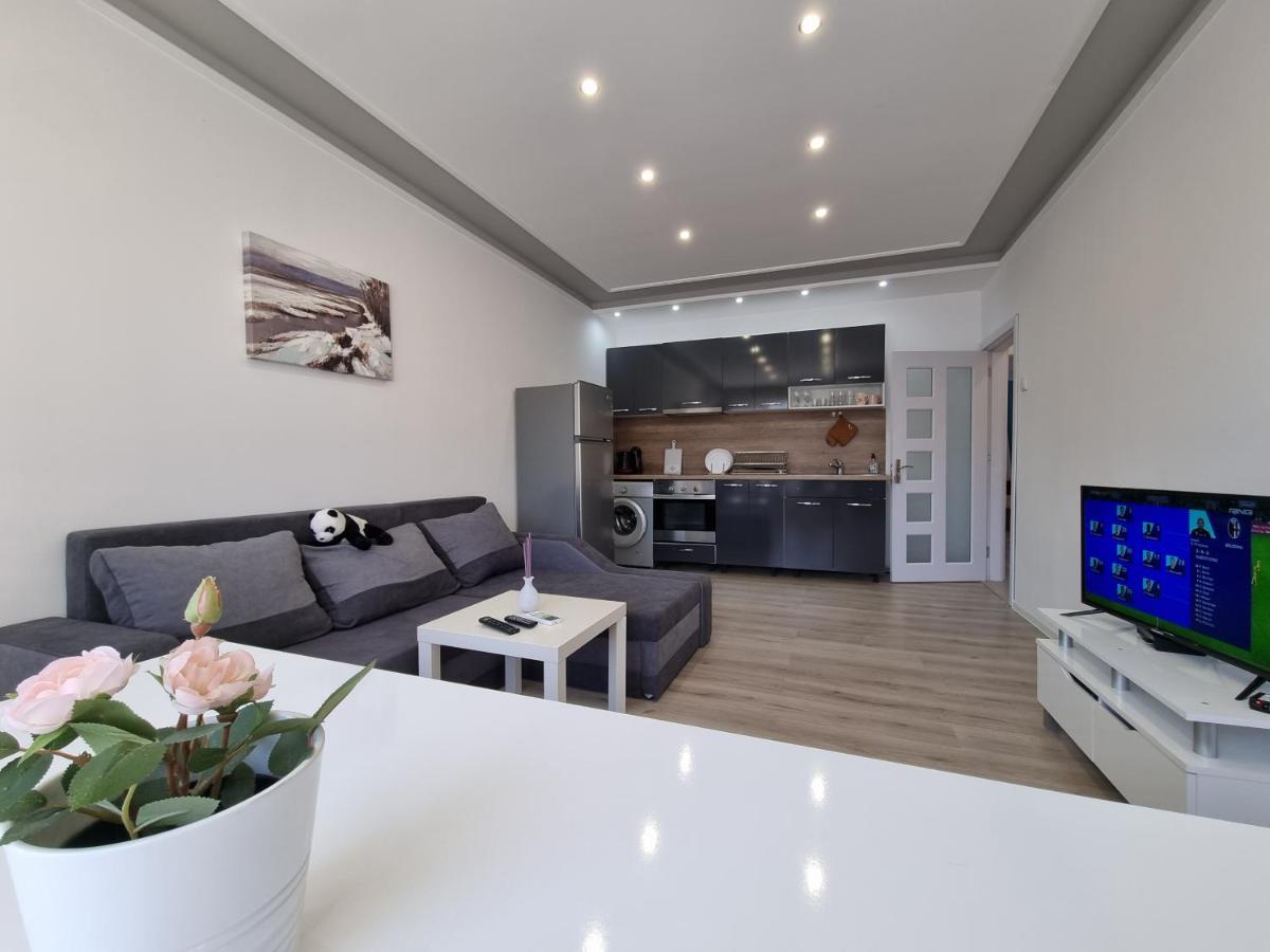 Luxury two bedroom Crown apartament - Housity