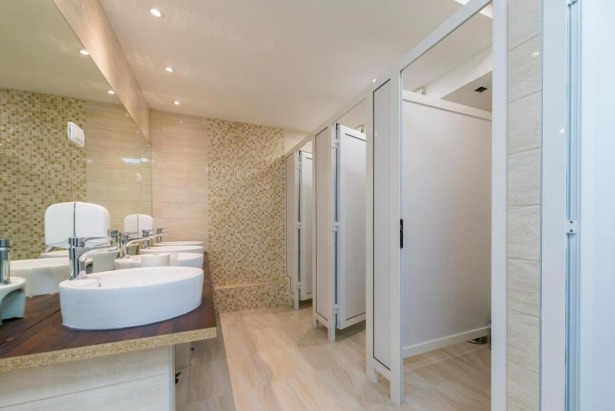 Hostel Book'n'Hook - Housity