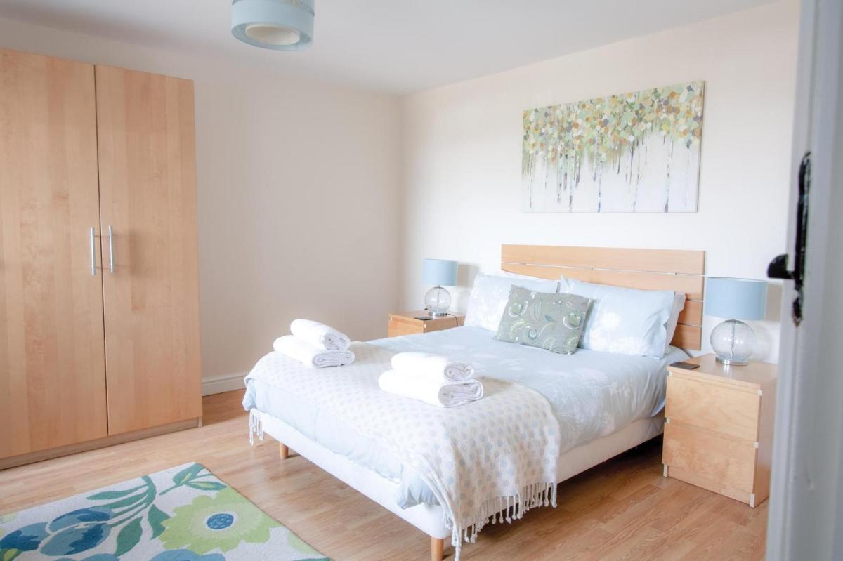 East Pilton Farm Cottage - 4 Bedroom Cottage - Rhossili - Housity