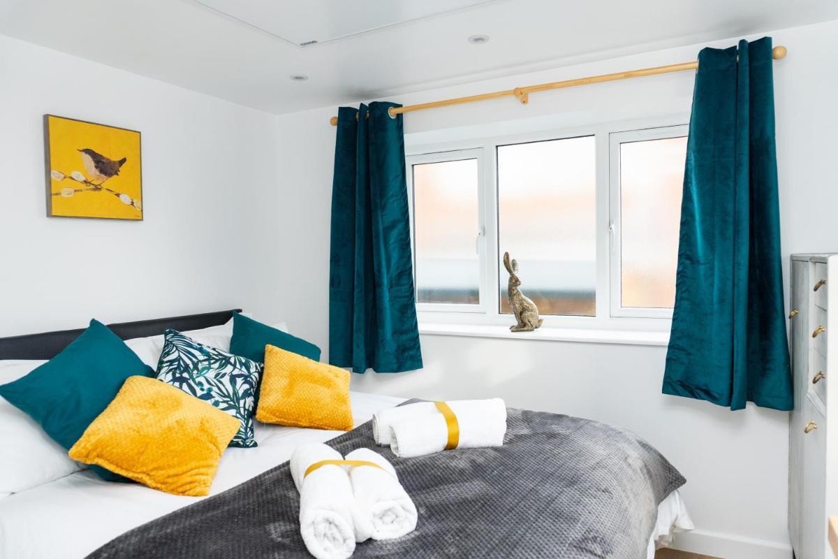 Kelston View by Cliftonvalley Apartments - Housity