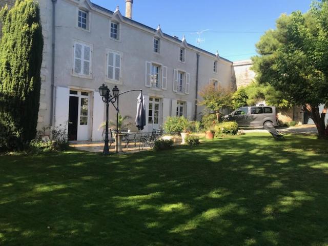 Mazette! Le Château - Housity