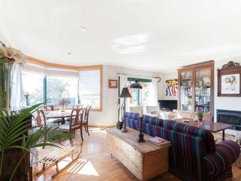 Cozy holiday home with pool in St Pere Pescador - Housity