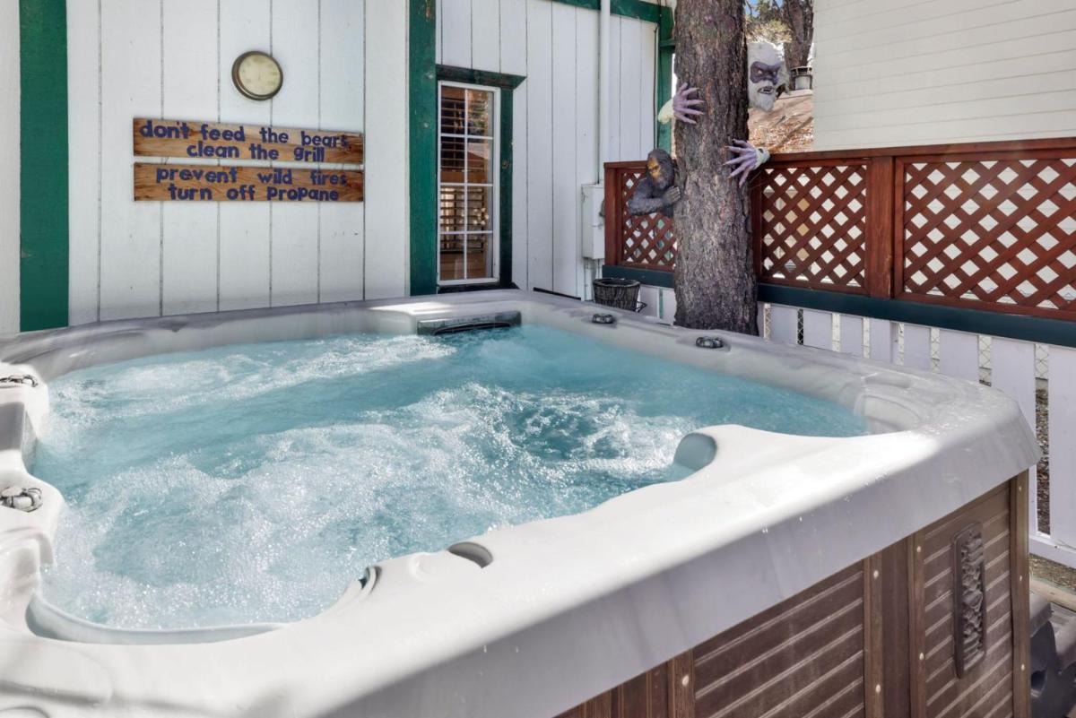 Whiskey Mountain Lodge #2028 by Big Bear Vacations - Housity