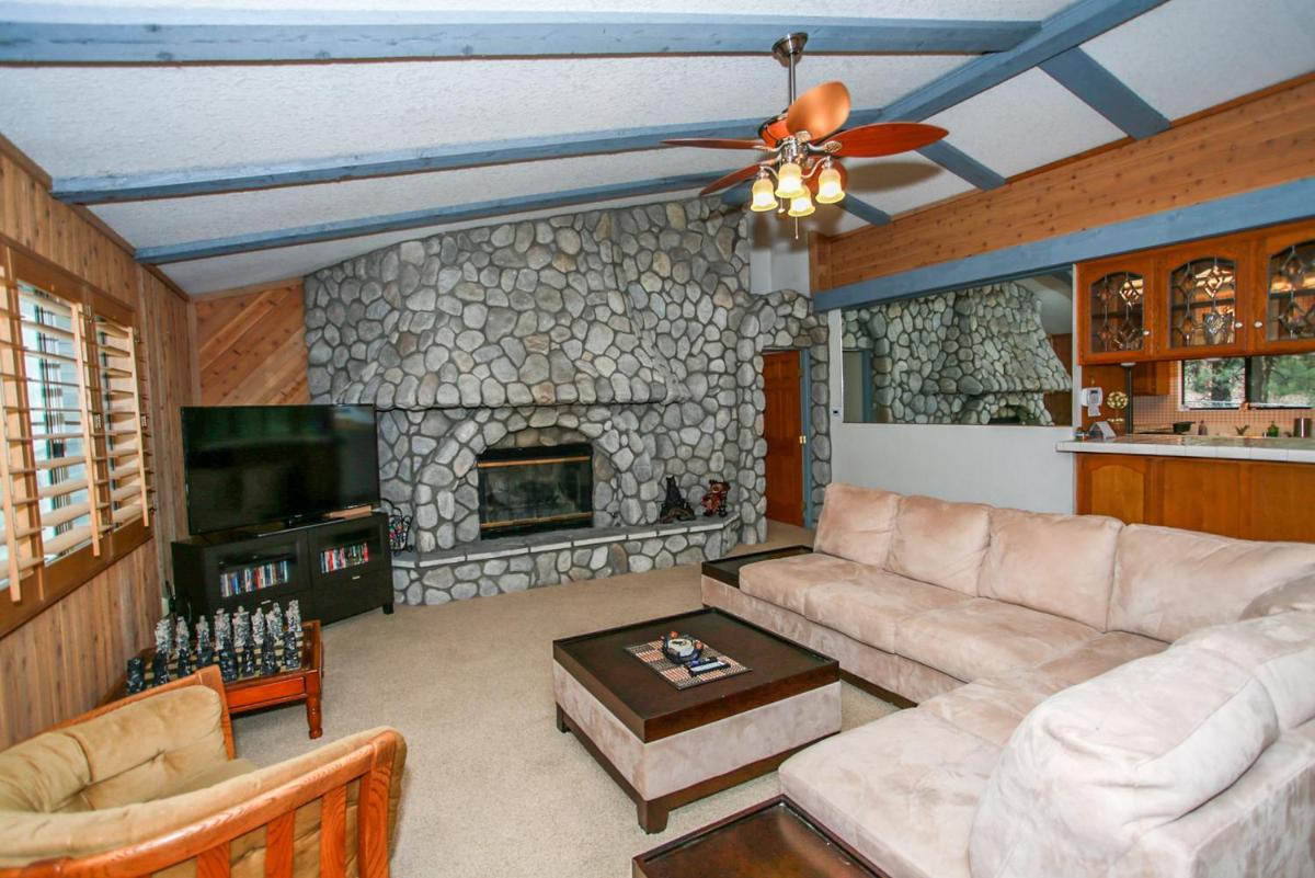 Bear Castle-1854 by Big Bear Vacations - Housity