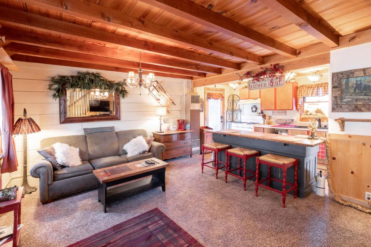 Just The Two of Us - 1933 by Big Bear Vacations - Housity