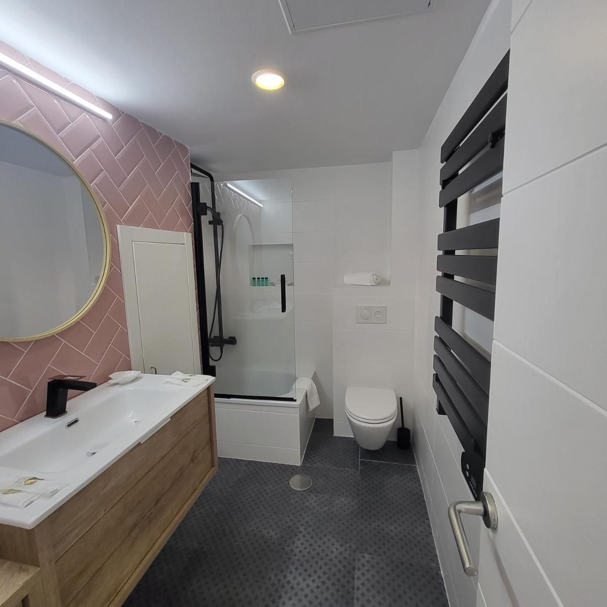 Apartamentos El Caserio - Housity