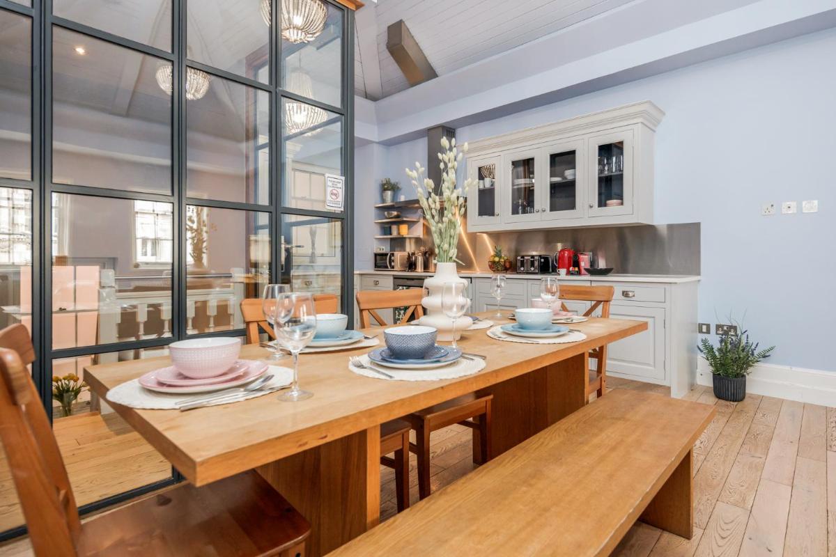 Covent Garden Penthouse for 8 - Housity