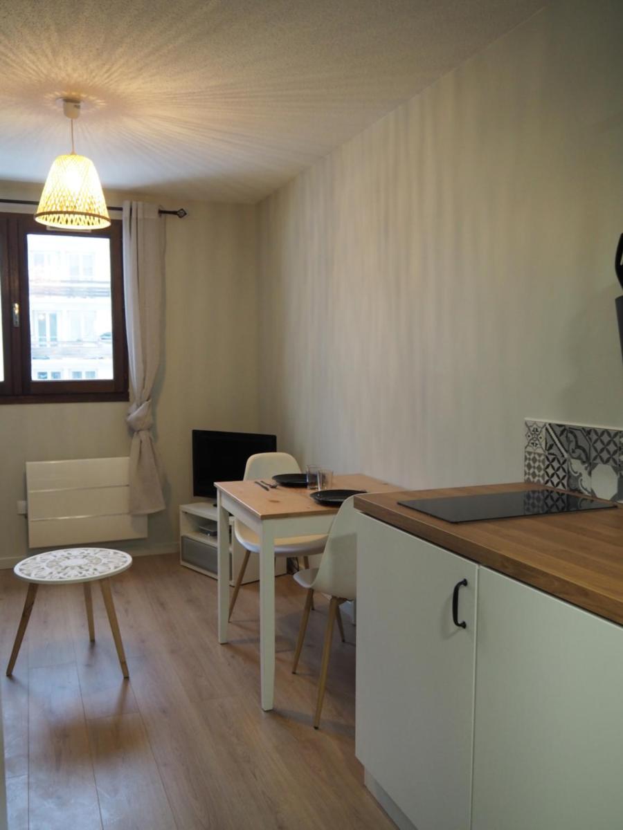 Agréable studio aux rousses - Housity