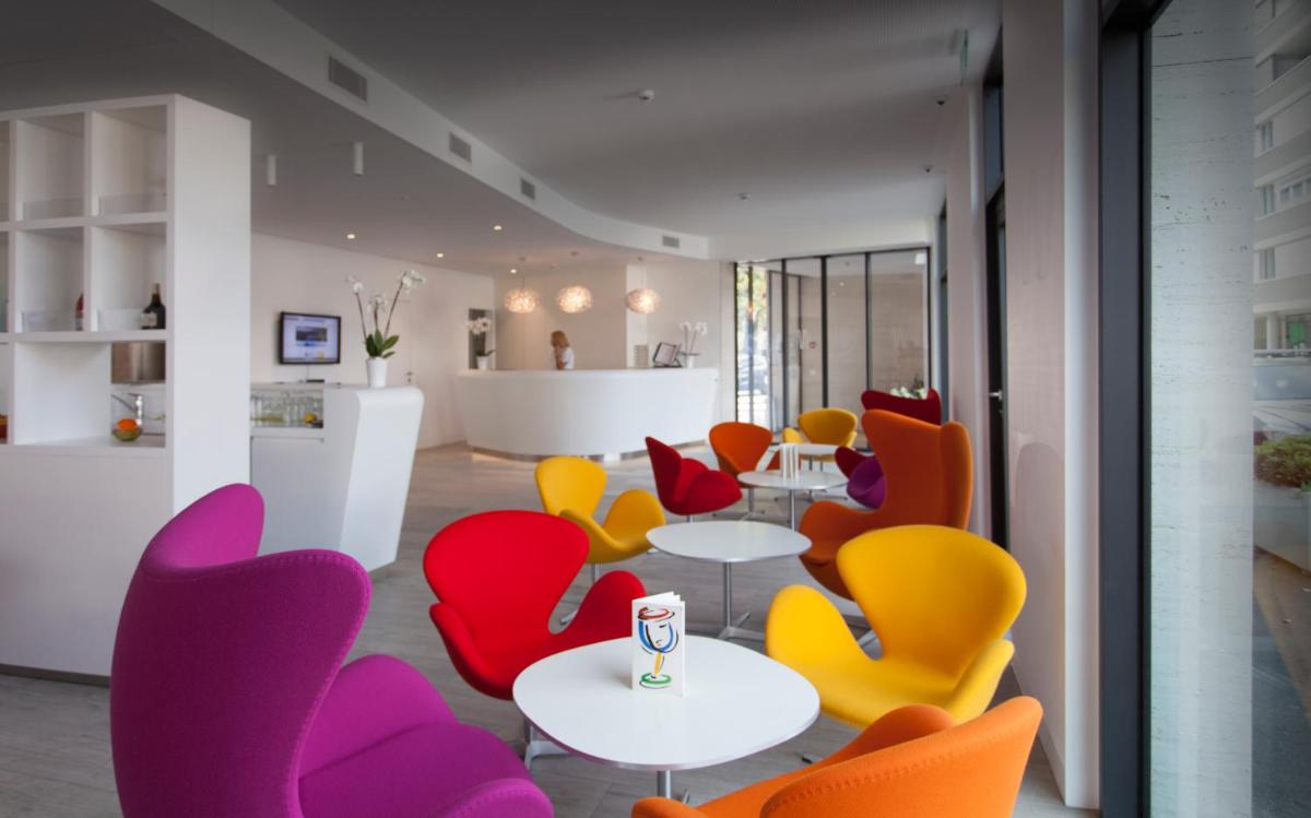 Hotel City Lugano - Housity