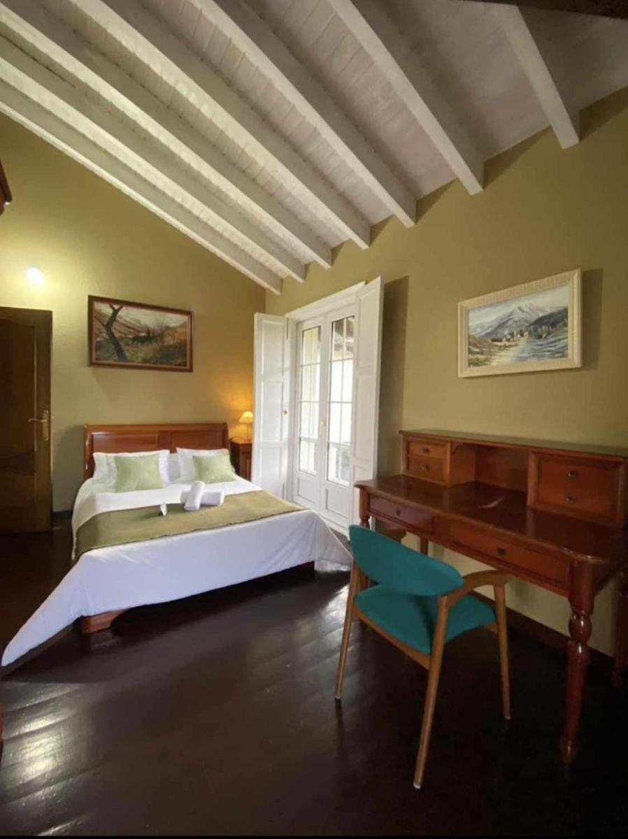 Suitetrails - María Bonita Chalet Villa independiente con piscina y amplio jardín