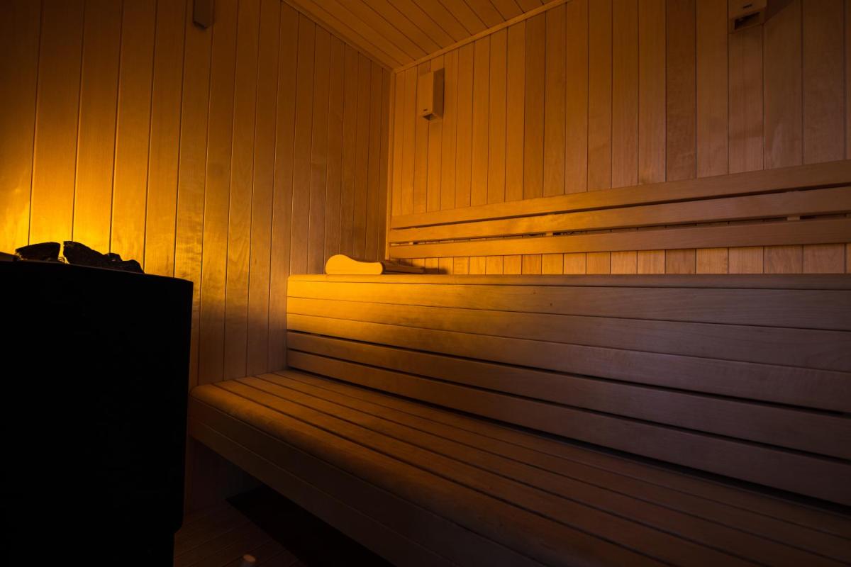 Suitetrails - Charmante Cabane dans les arbres avec jacuzzi et sauna