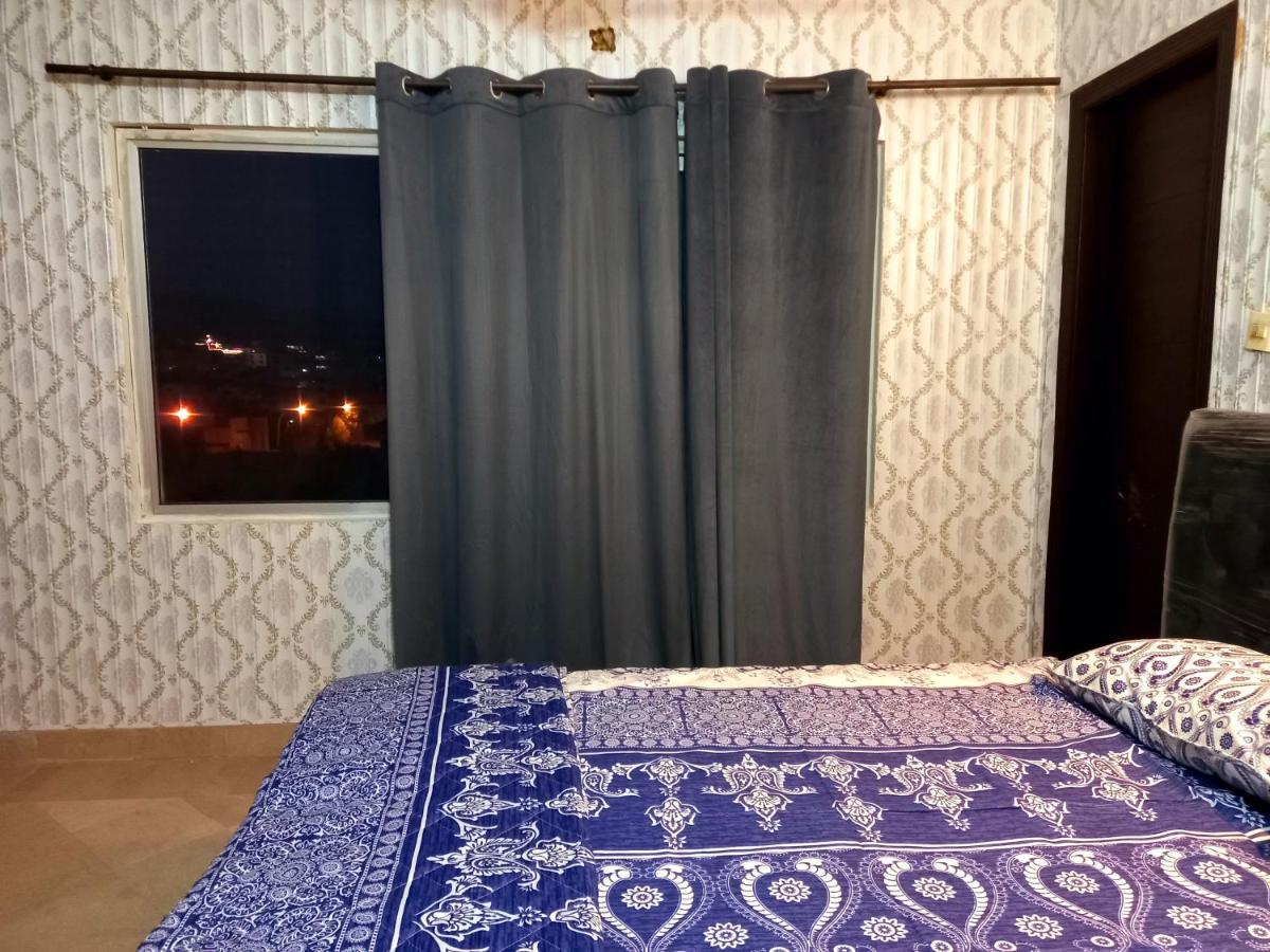 Relish Mountain View Fully Equipped 2 bedroom Airy Apt - Housity
