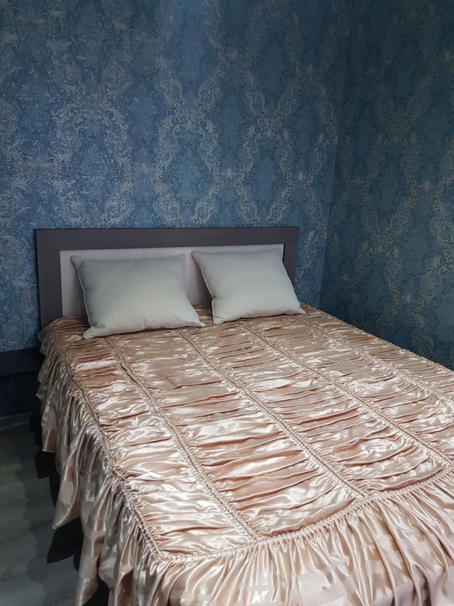 Suitetrails - Luxury Apartment-3 in the Center of Yerevan, Safaryans Family