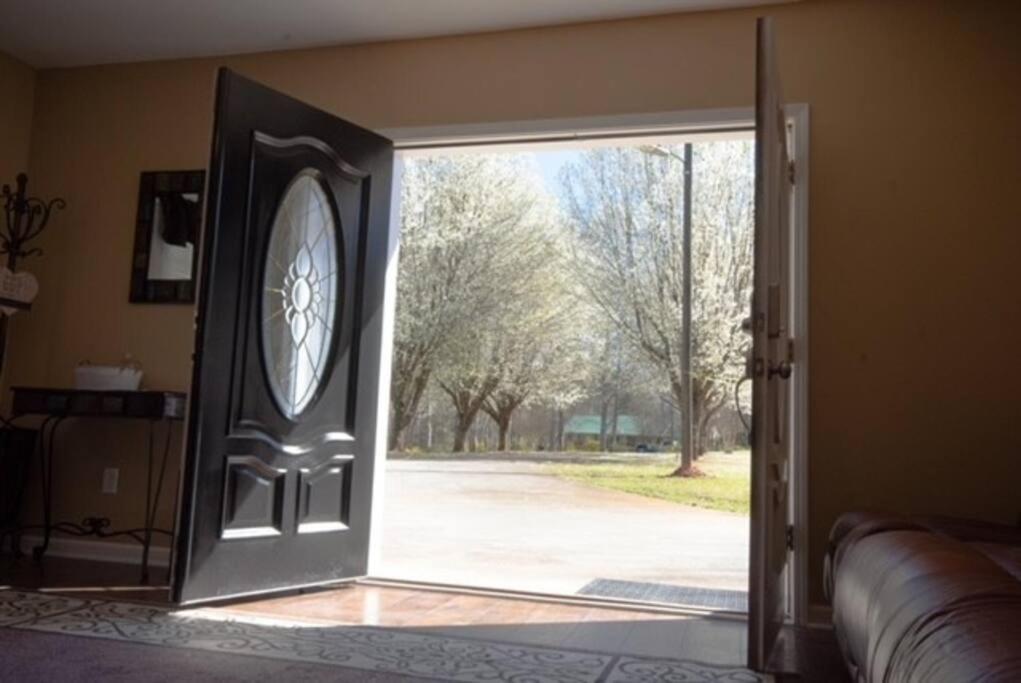 A Peaceful Hidden Treasure in Oxford GA - Housity