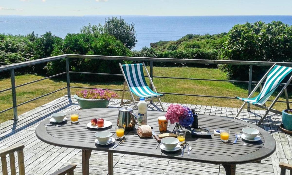 Belle villa de bord de mer - Housity