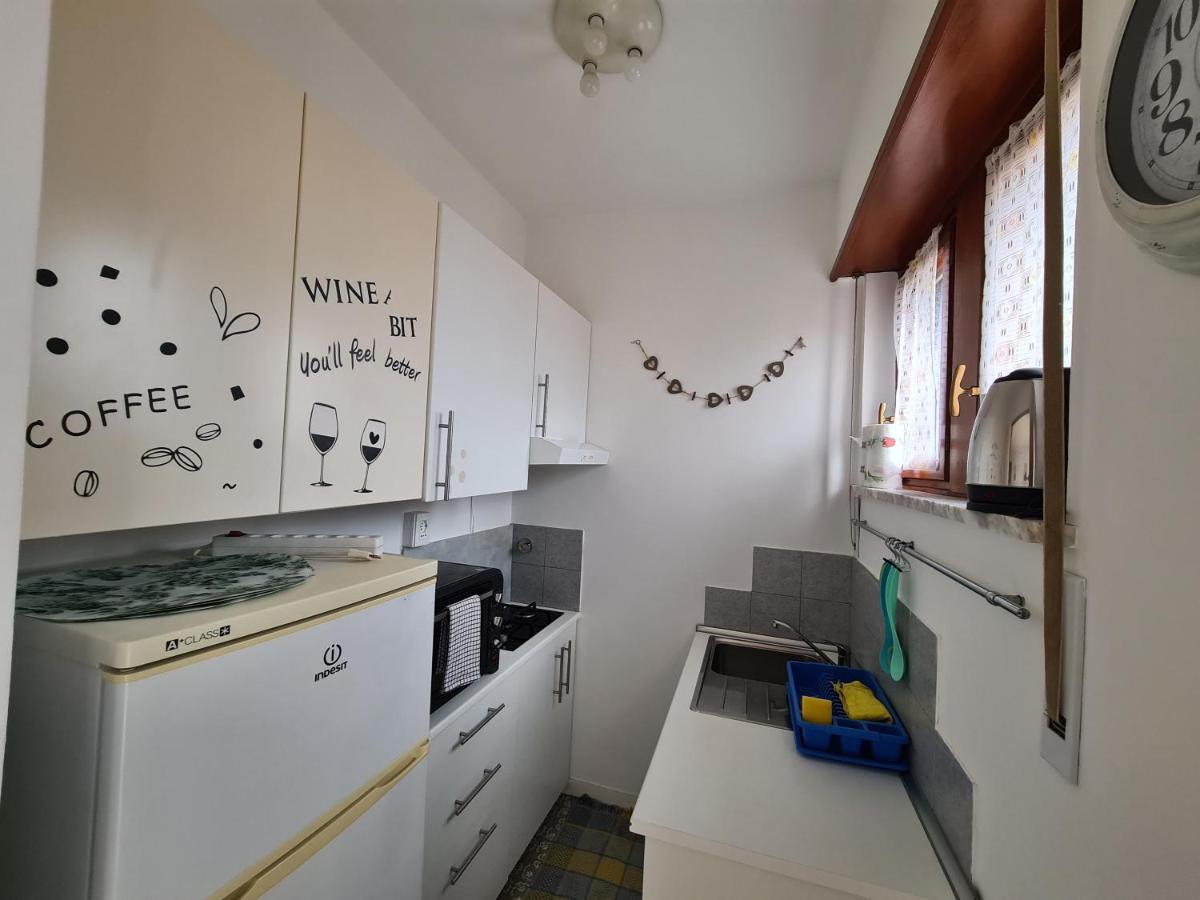 Spicchio Di Mare Su Rapallo by PortofinoVacanze - Housity