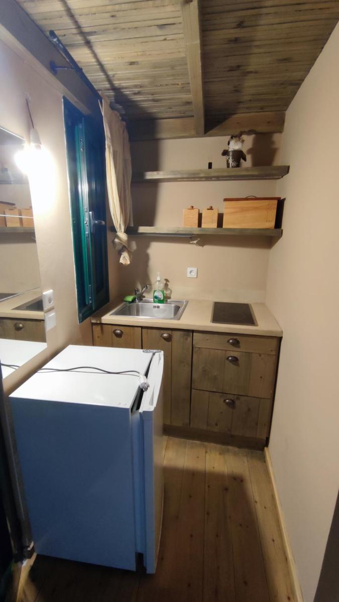 Traditional view apartment in Livadi Parnassos - Housity