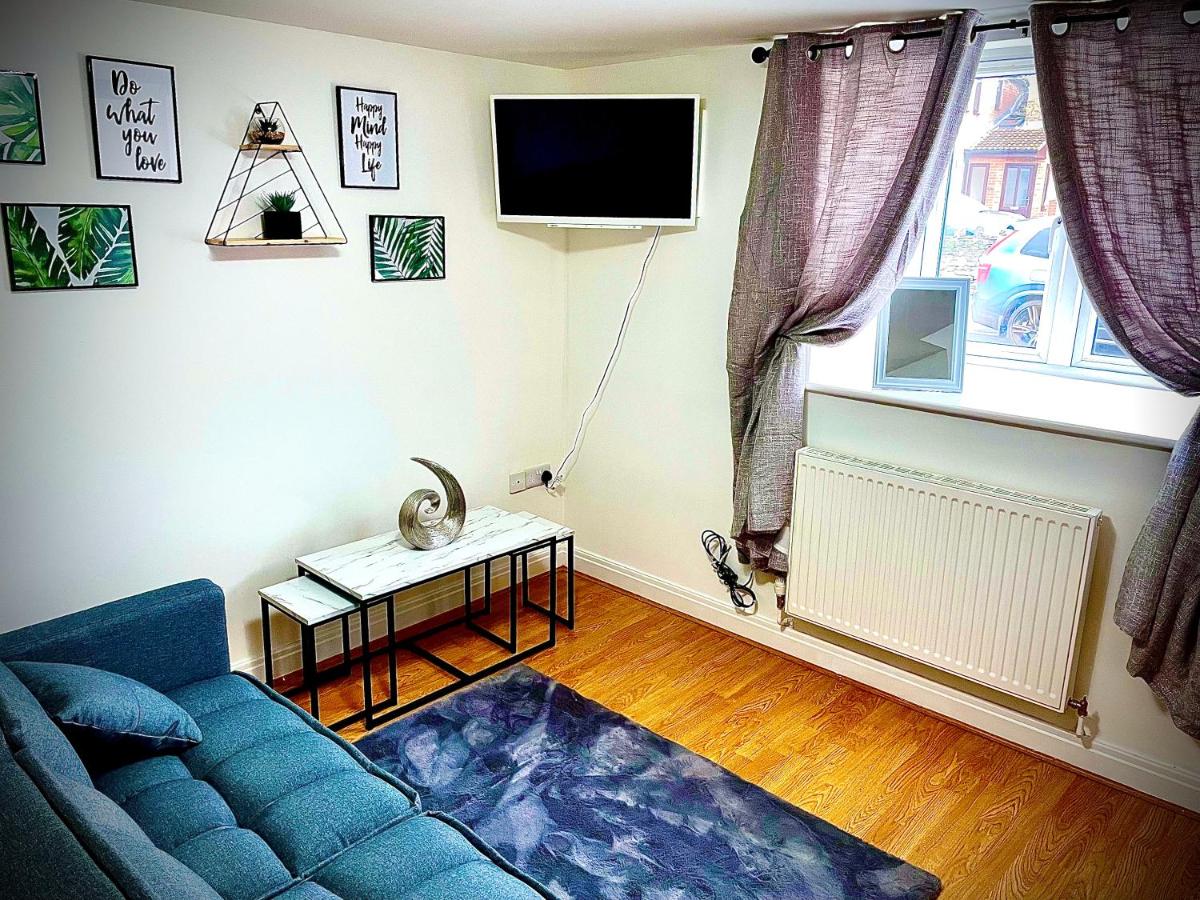 T-post guest house - Housity