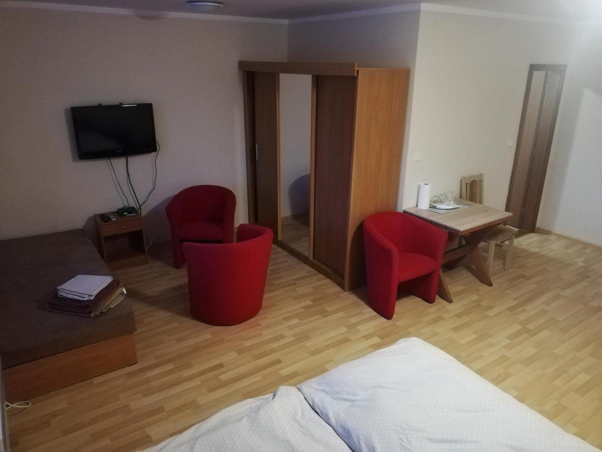 Penzión Novstav Turčianske Teplice - Housity